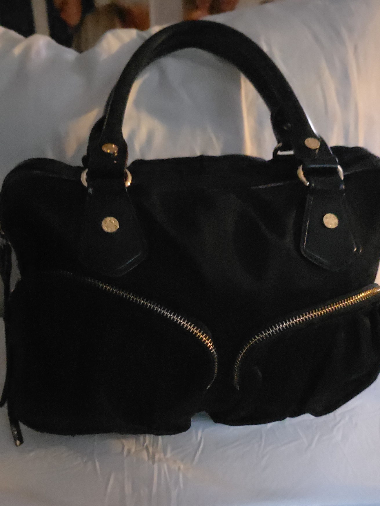 Mz Wallace Black Women's Top-Handle Satchel Bag - Classic Everyday Style